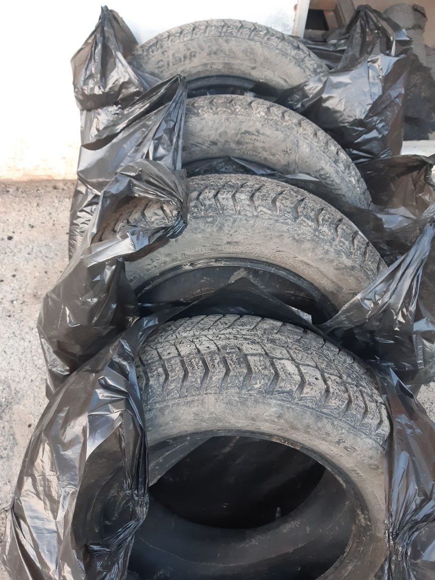 Продам 4 шины, 1 камера размер 14