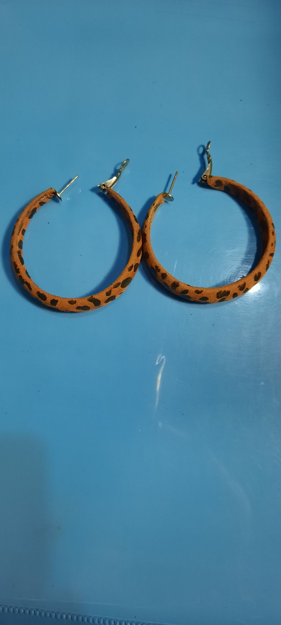 Продам серьги,  леопардовые,