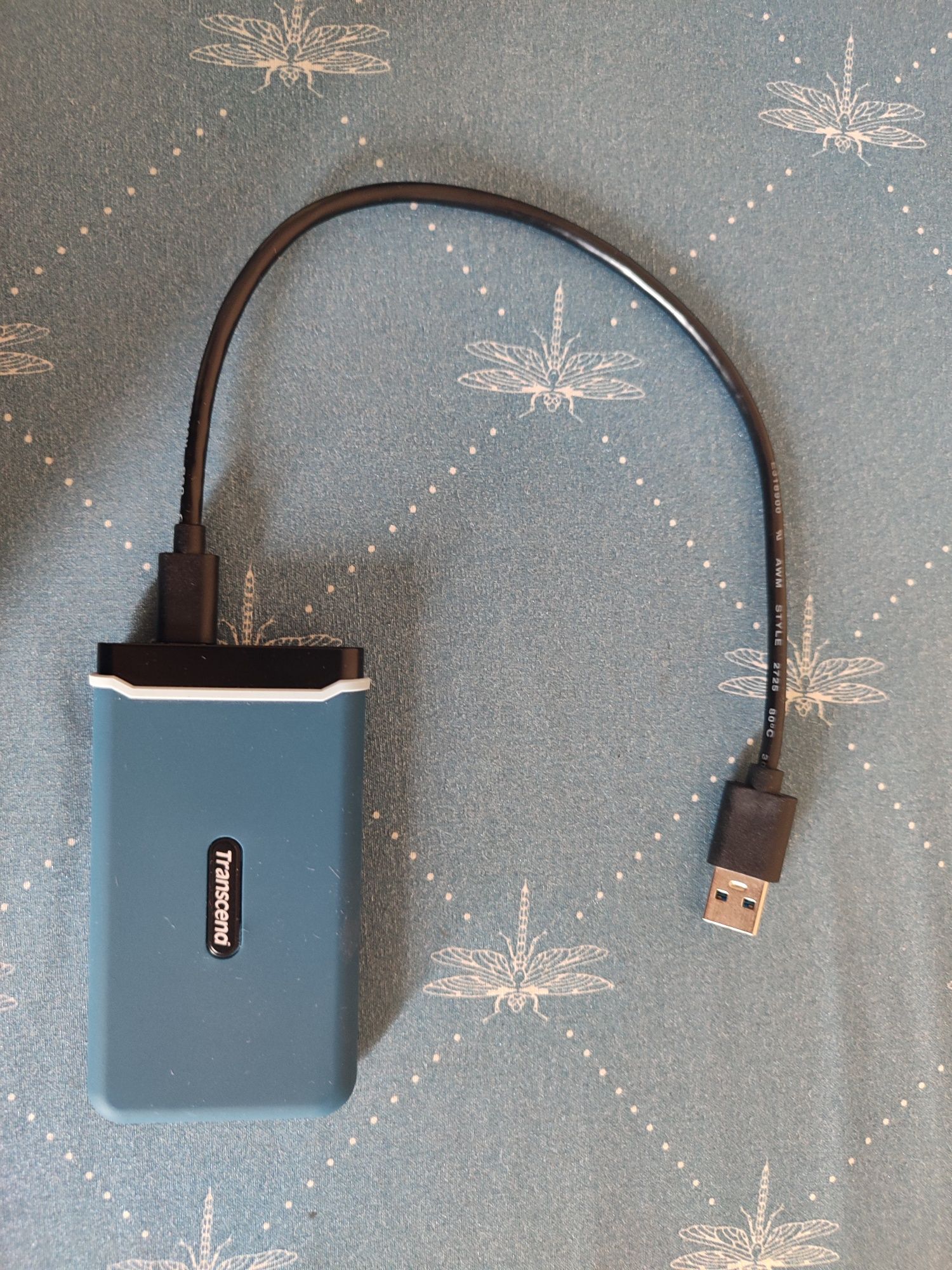Продам внешний SSD жёсткий диск Transcend объемомна 1тб