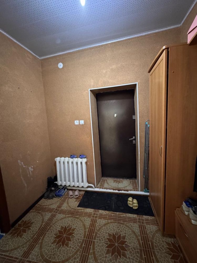 5 ауыл жолдың бойы,17х10 үй сатылады.