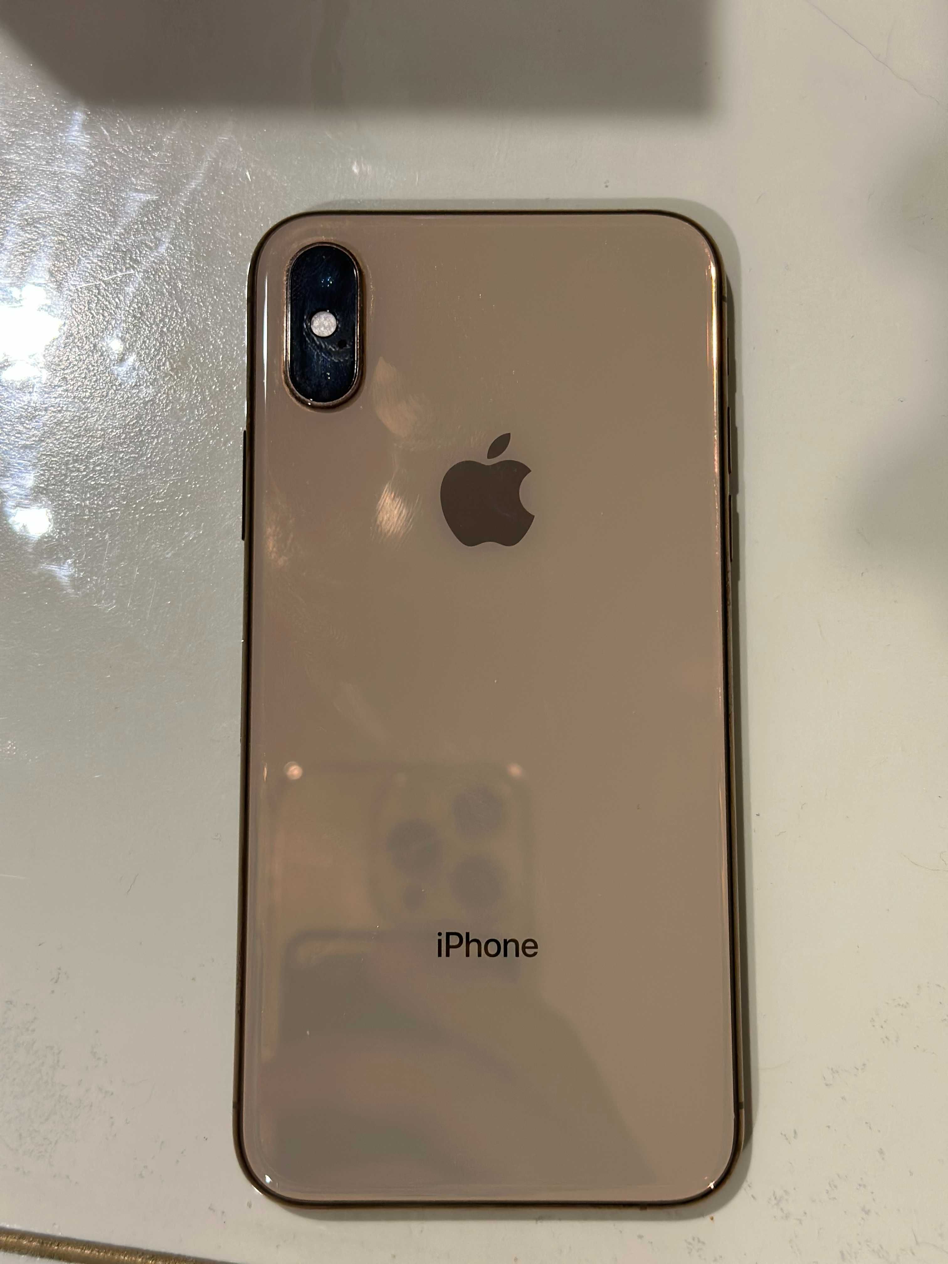 iPhone Xs Gold (64B)