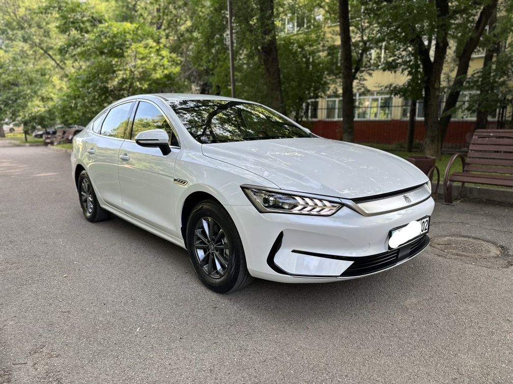 Авто в аренду. Byd Qin Plus EV 510 km.