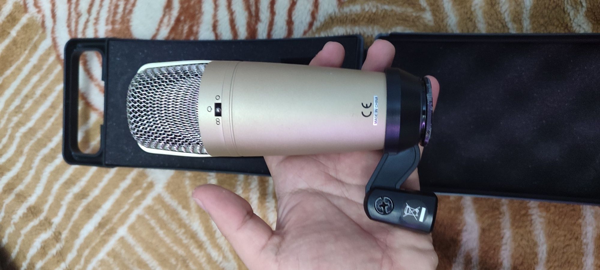 Микрофон конденсаторный Behringer C-3