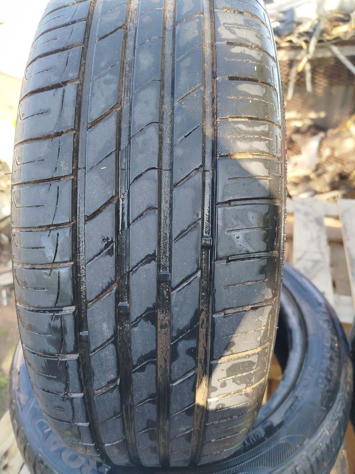 Продам шины.                            .