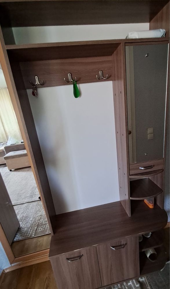 Срочно продам прихожую