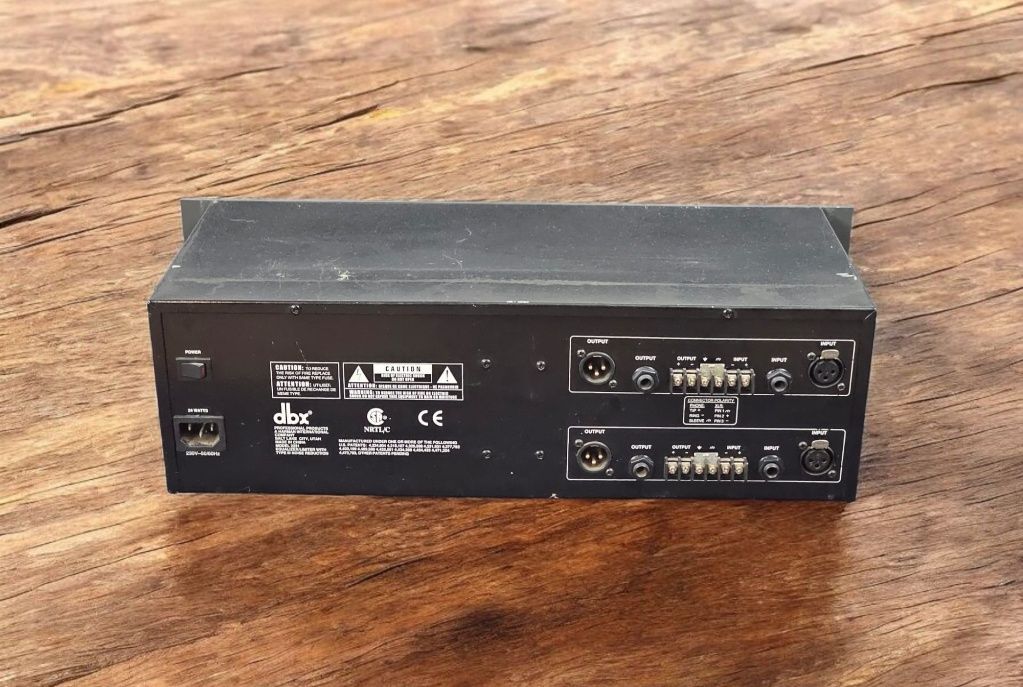 Графический эквалайзер DBX-2231