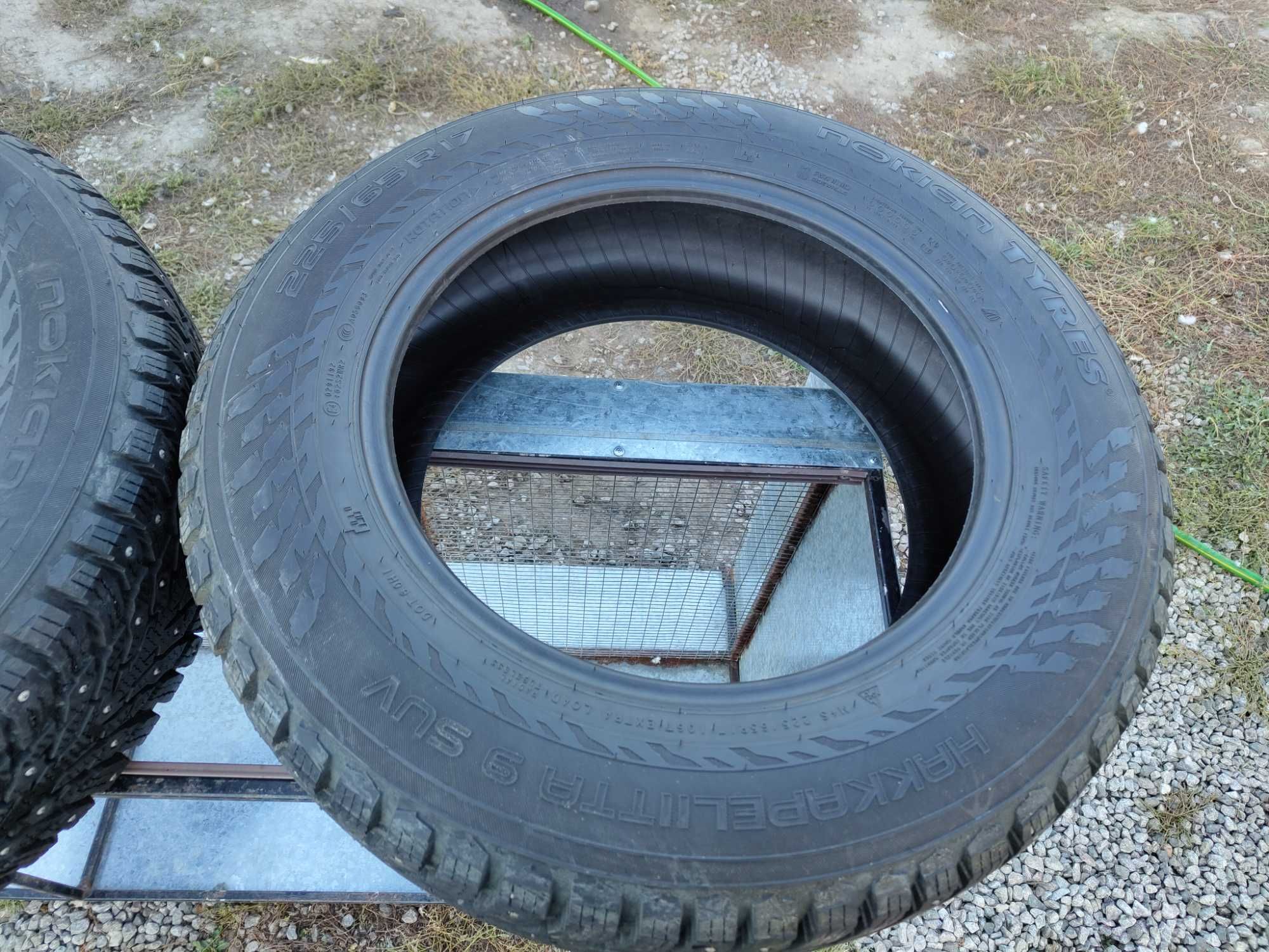 Резина зимняя Nokian Hakkapelita 9SUV 225/65/R17 с шипами