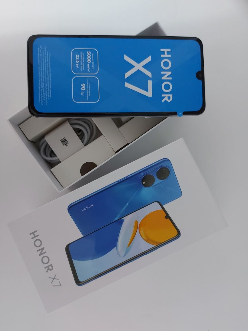 Продам сот.телефон
