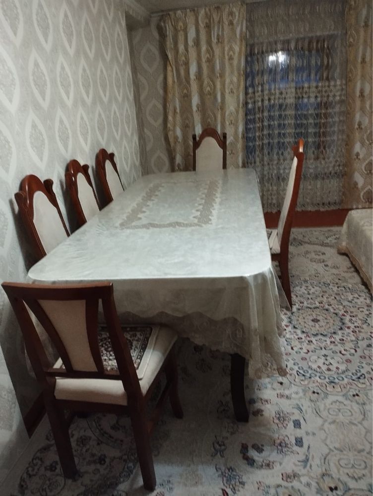 Стол в гостиную…