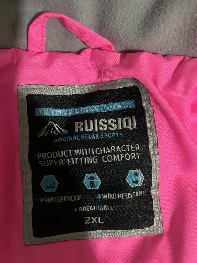Продам зимний лыжный костюм в отличном состоянии