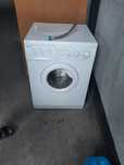 Продам стиральную машину Indesit