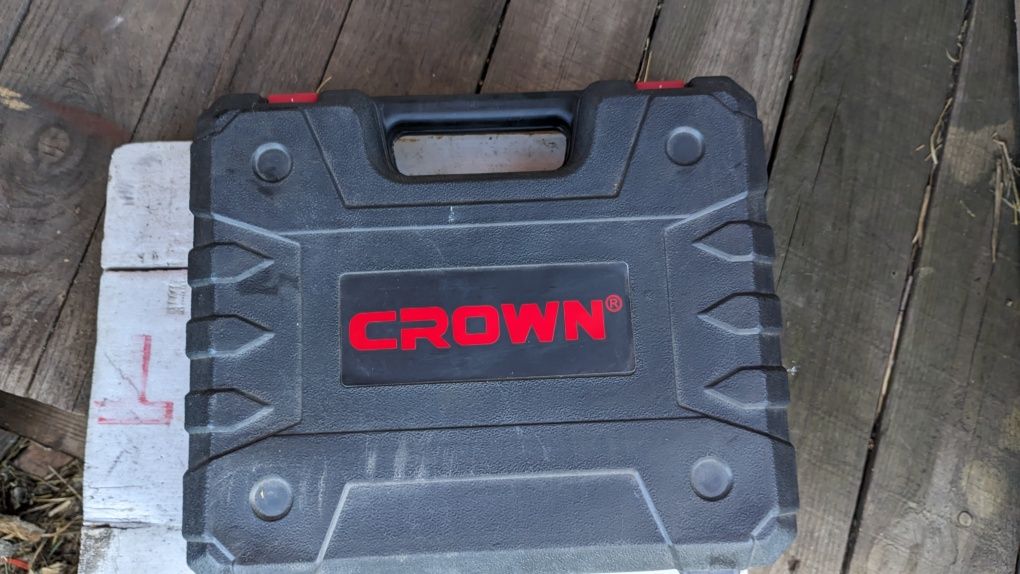 Продам шуруповёрт Crown