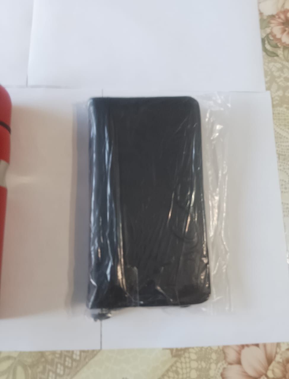 Продам новые блокноты, фонарики, ручки, кодовые замки.Термос, барсетка