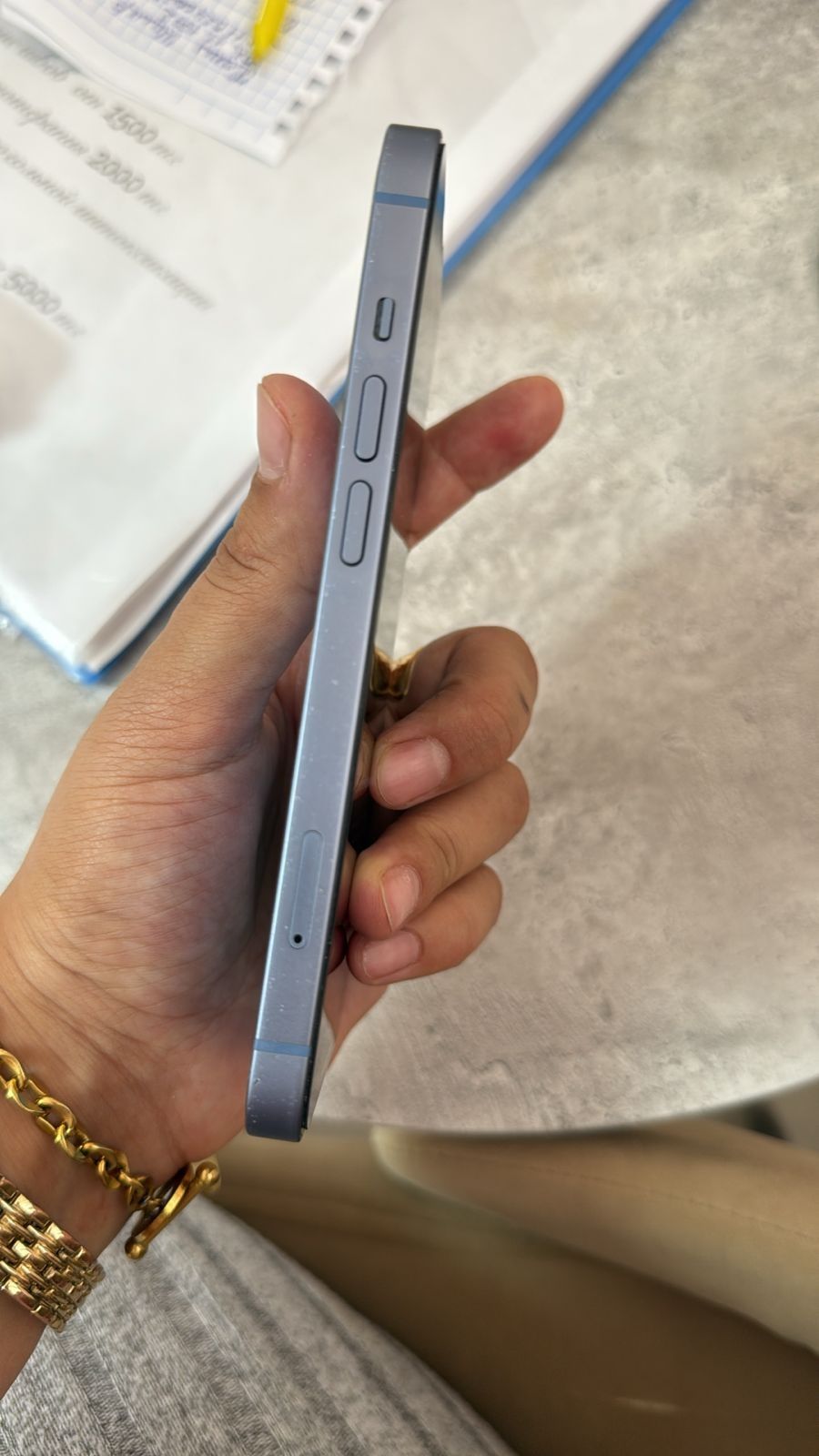 iPhone 14 256gb.
