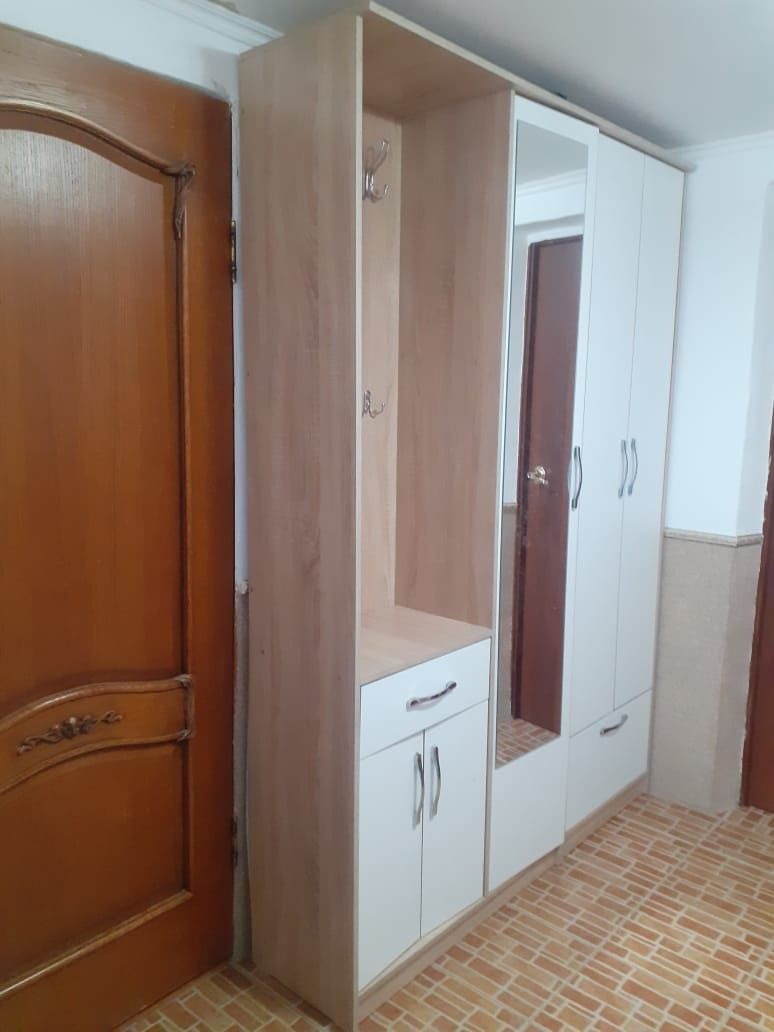 Срочно бу кілем, шкаф прихожка, стол стульясымен