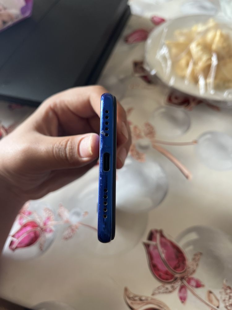 Продам телефон redmi note 7
