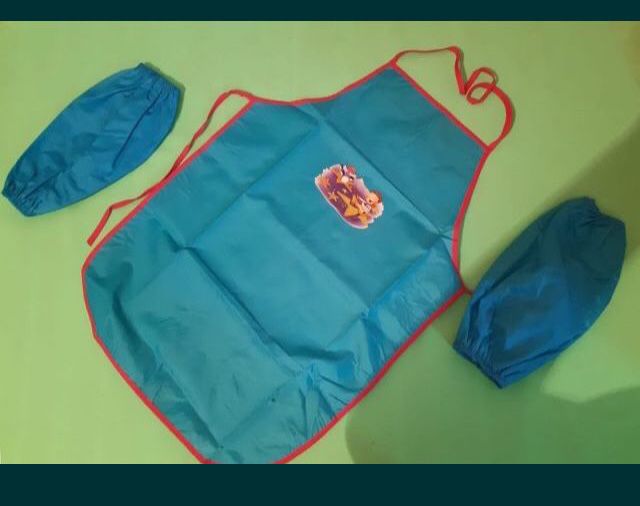 Игрушки детские конструкторы, фартуки, карандаши,