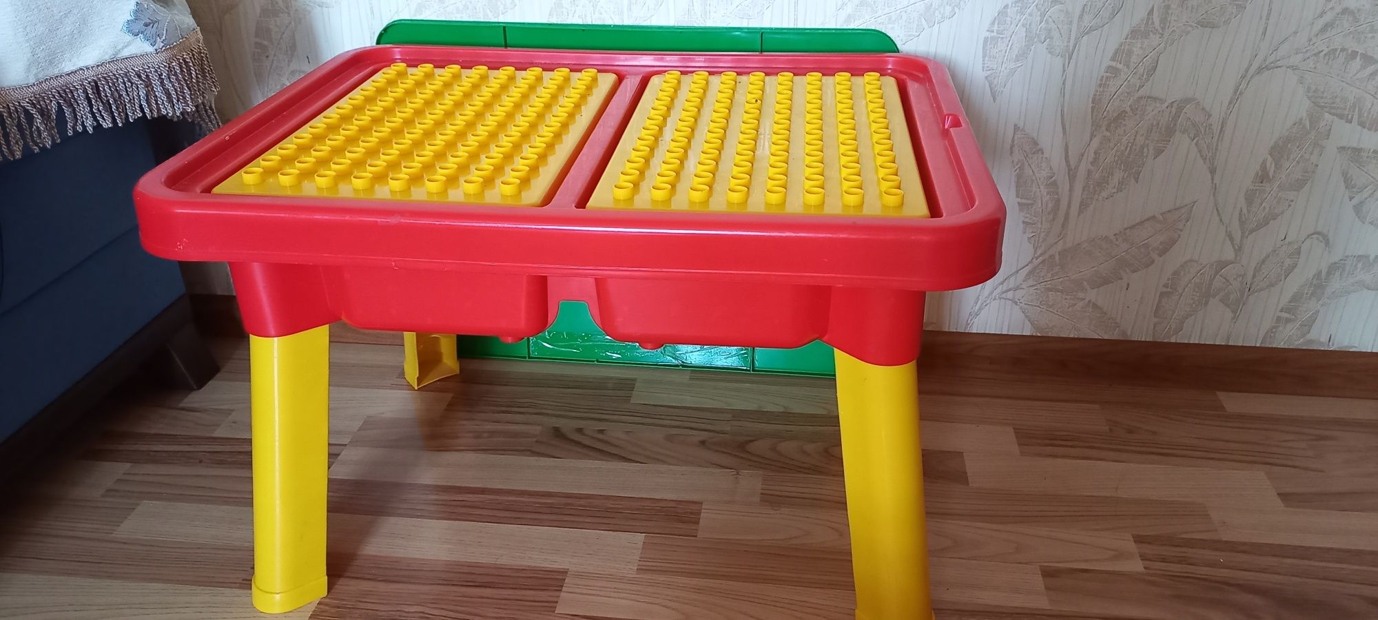 Большой настольный конструктор