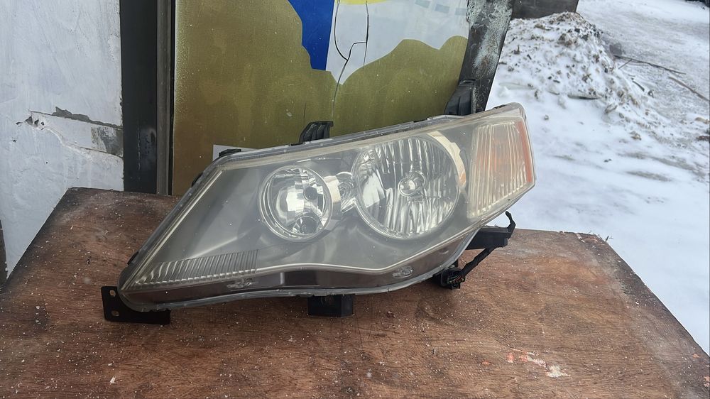 Фара MITSUBISHI OUTLANDER XL фара Митсубиси аутландер аутлендер XL
