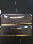 Продаю Corsair Vengeance RS DDR4 16GB (2x8GB) 3600MHz CL18 с RGB.
