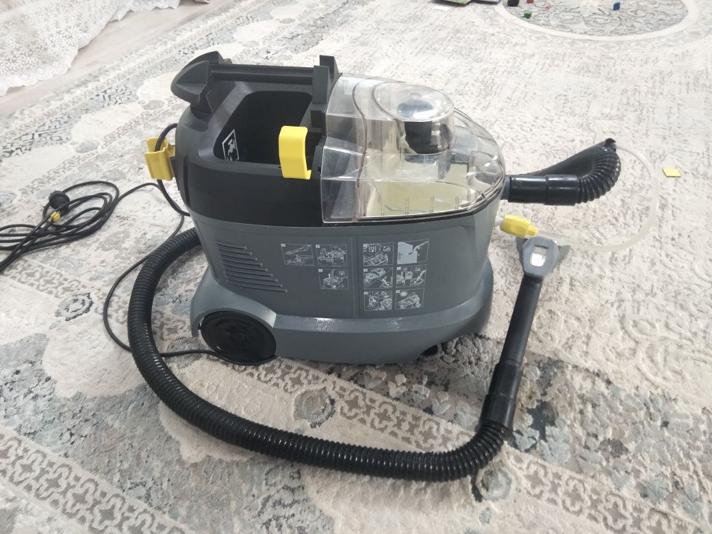Моющий пылесос KARCHER Puzzi 8/1C