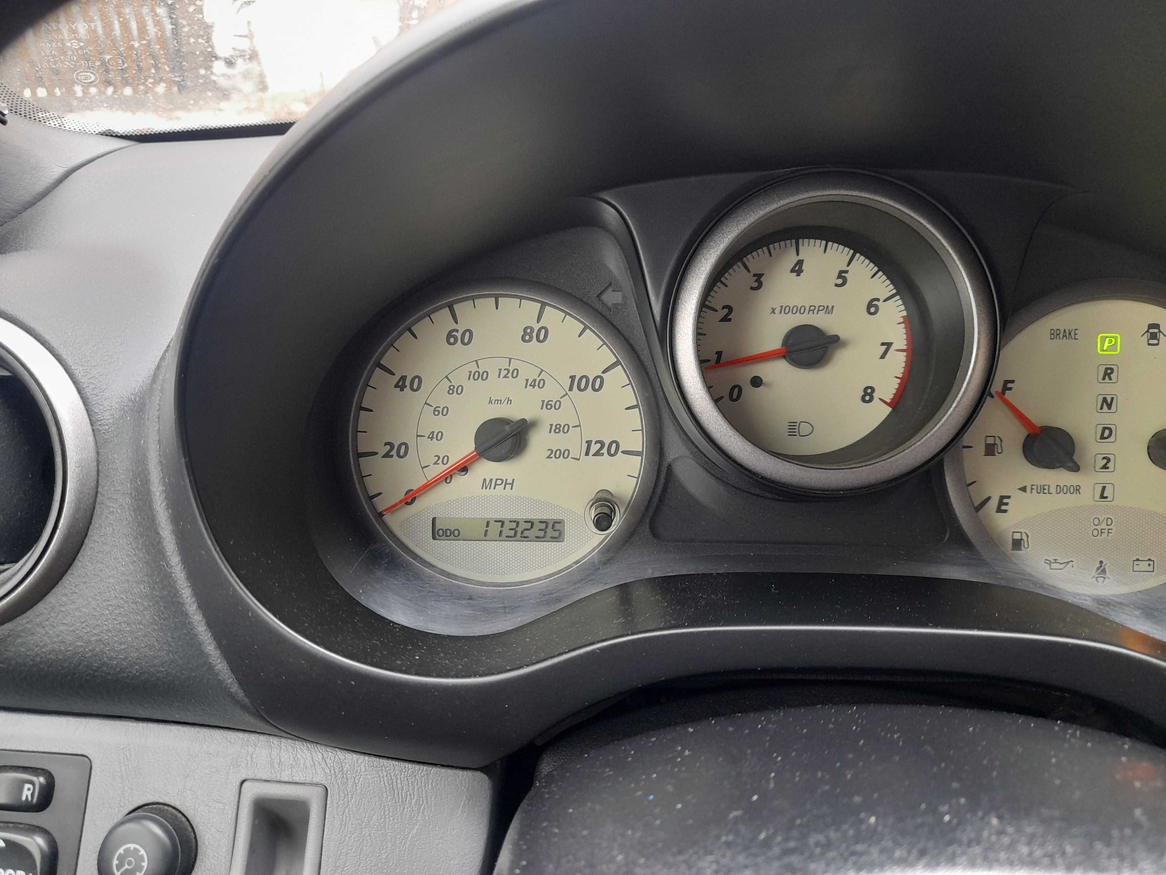 Продам           автомобиль  в отличном  состоянии РАВ  4  2002 г.в.