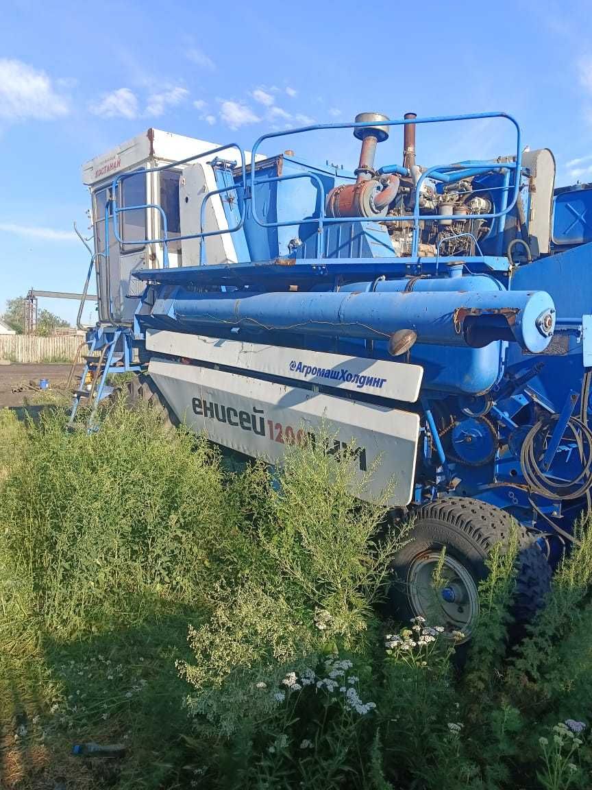 Продам комбайн в хорошем состоянии