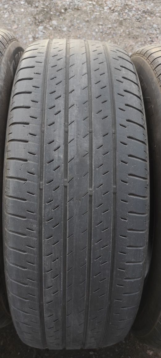 Комплект шин 225/60/18 Bridgestone