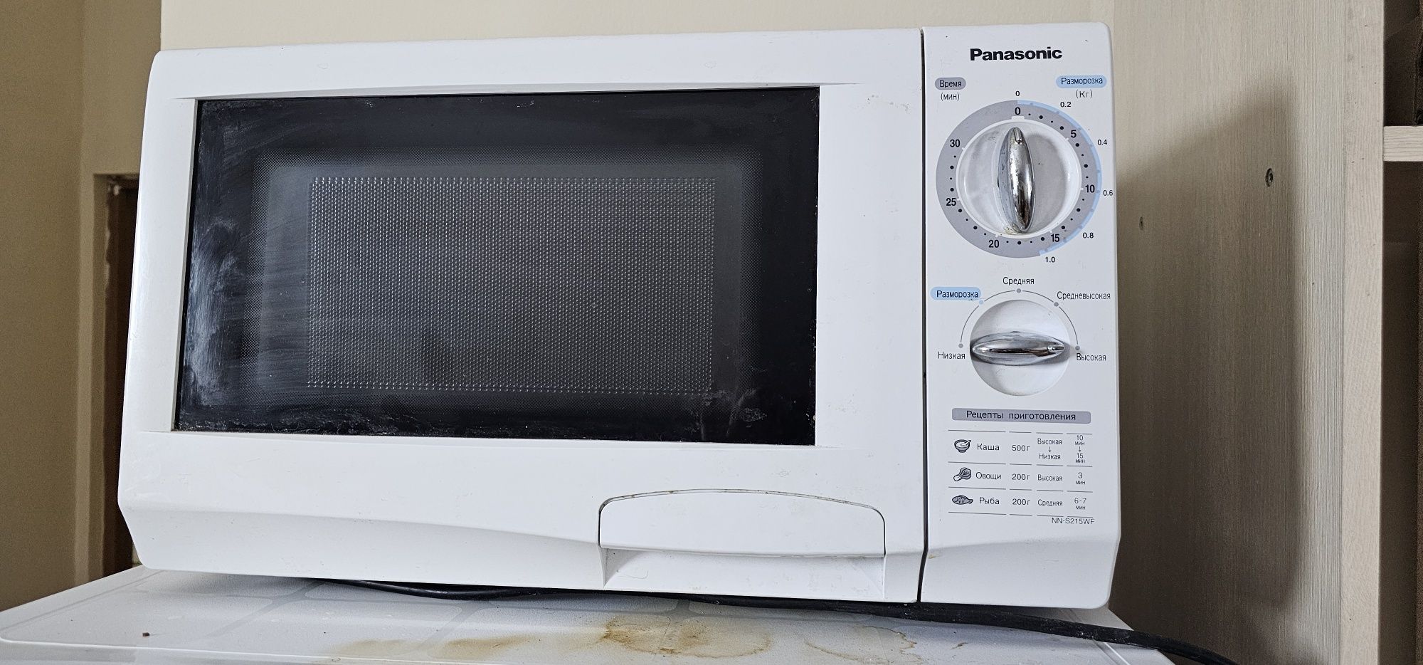 Продам прихожую 8000