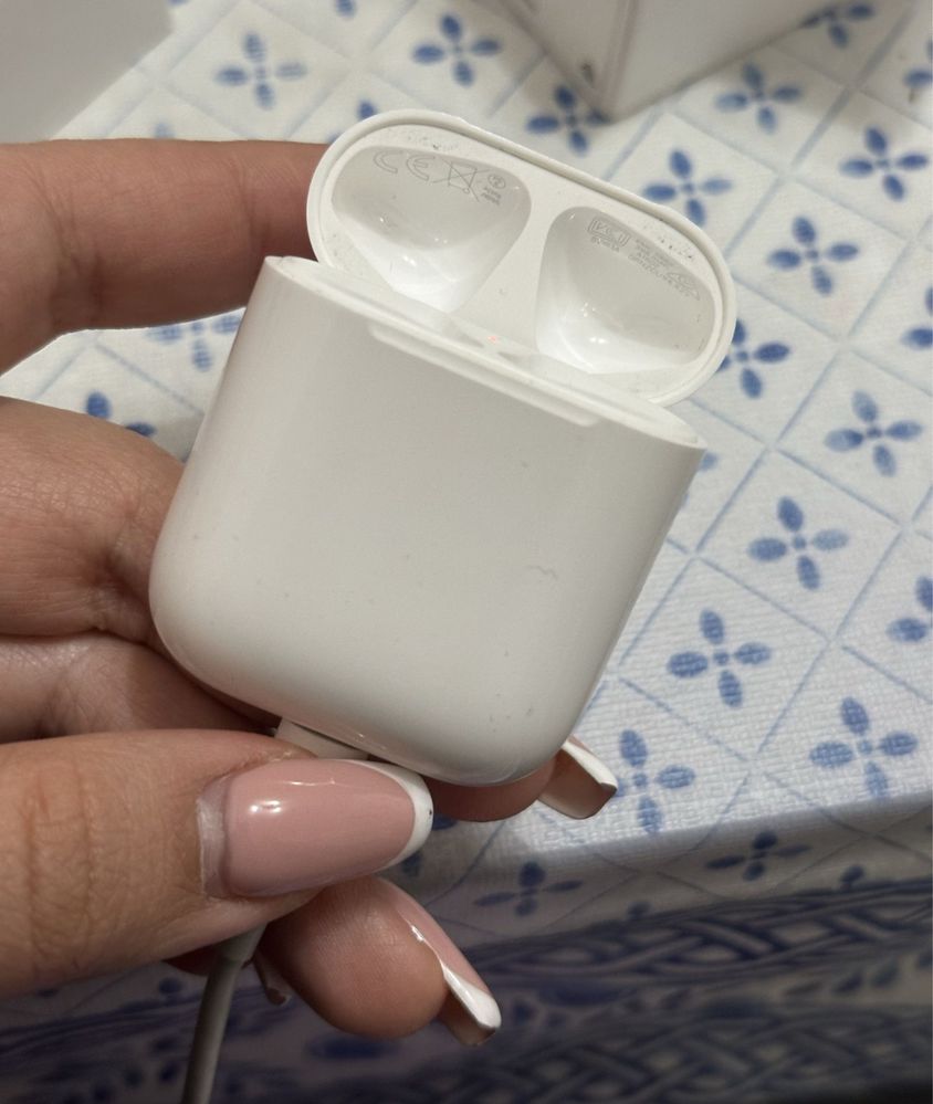 Airpods 2 оригинал продам