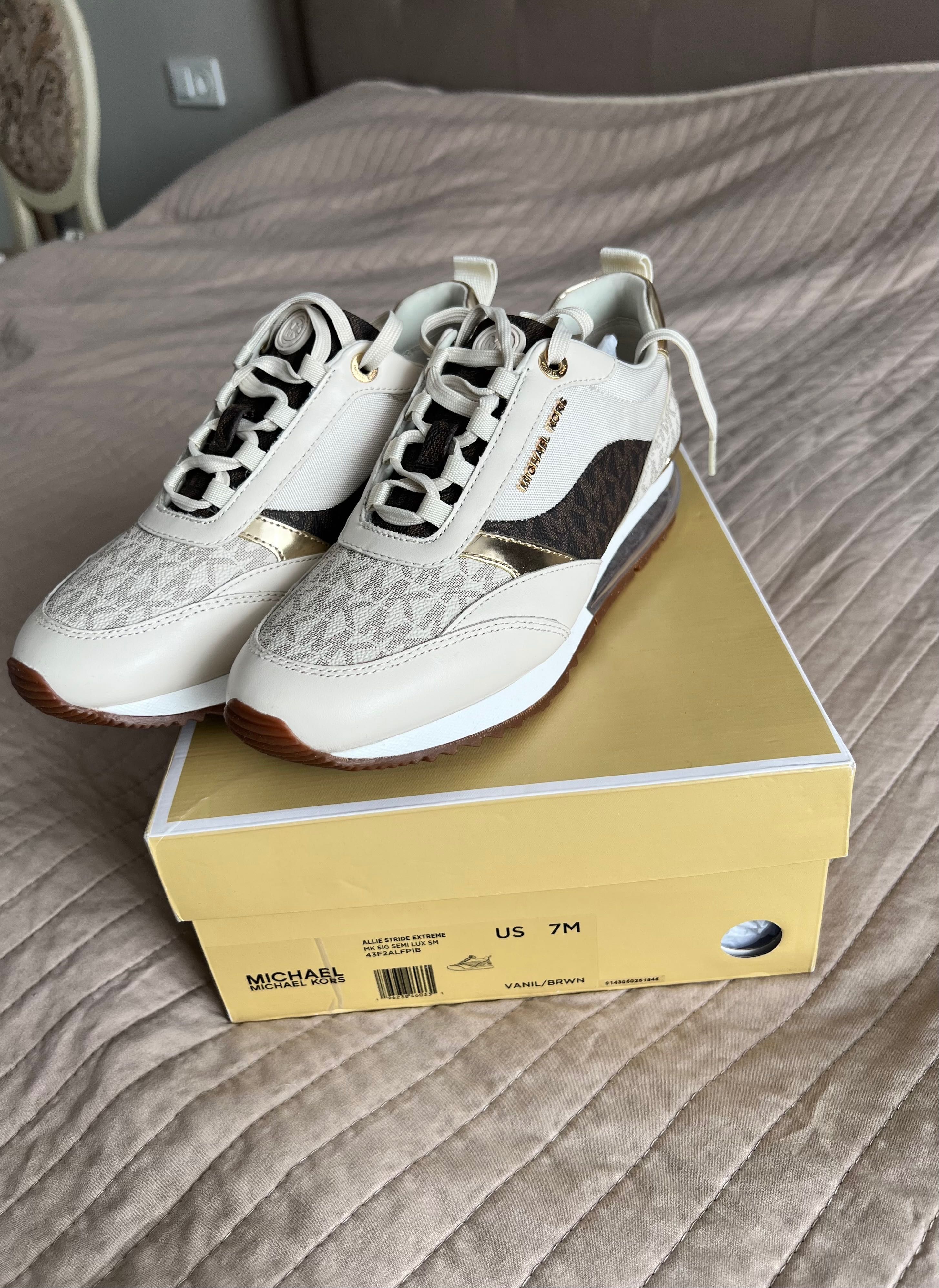 Кроссовки Michael kors