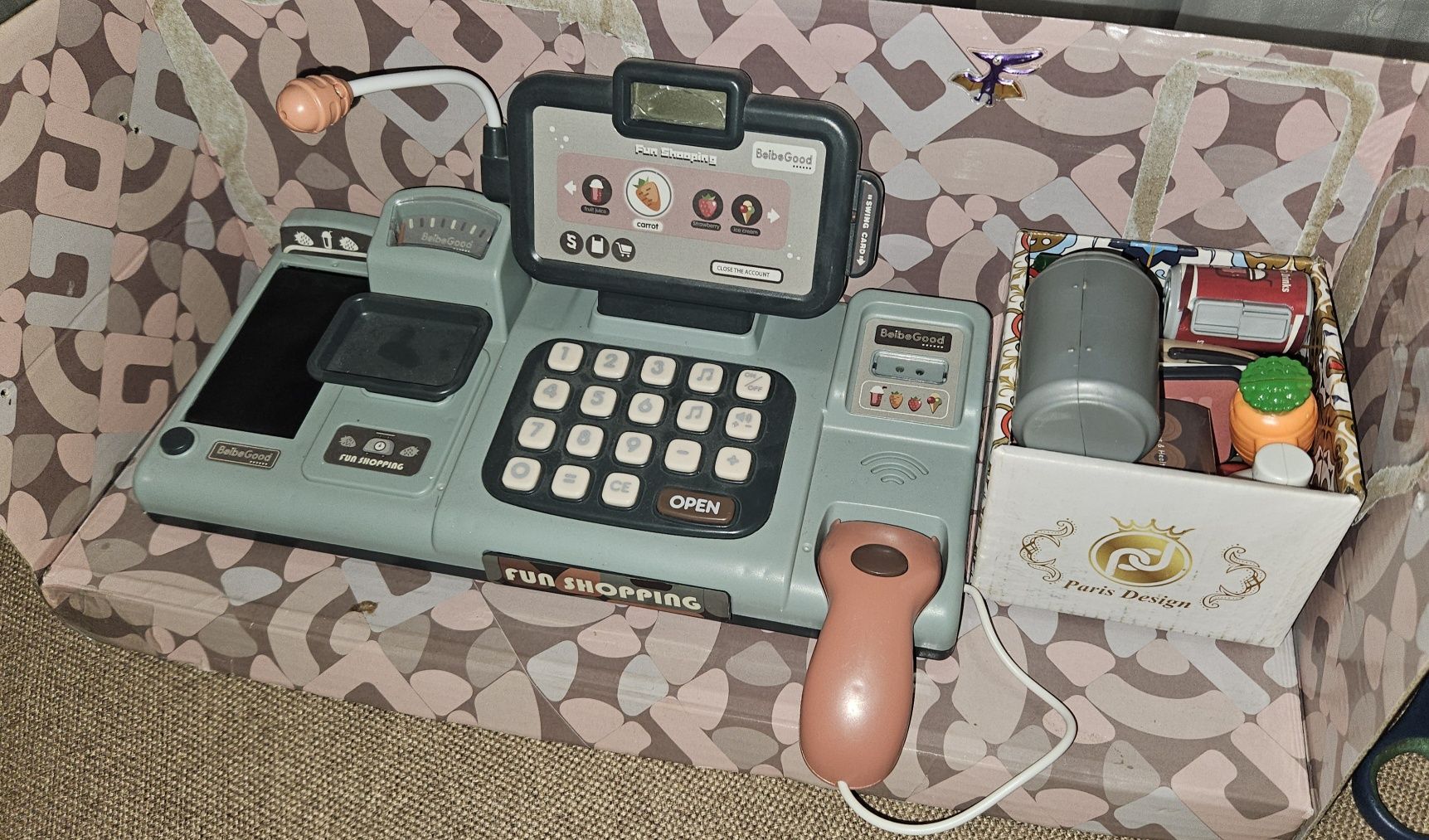 Игрушечная касса