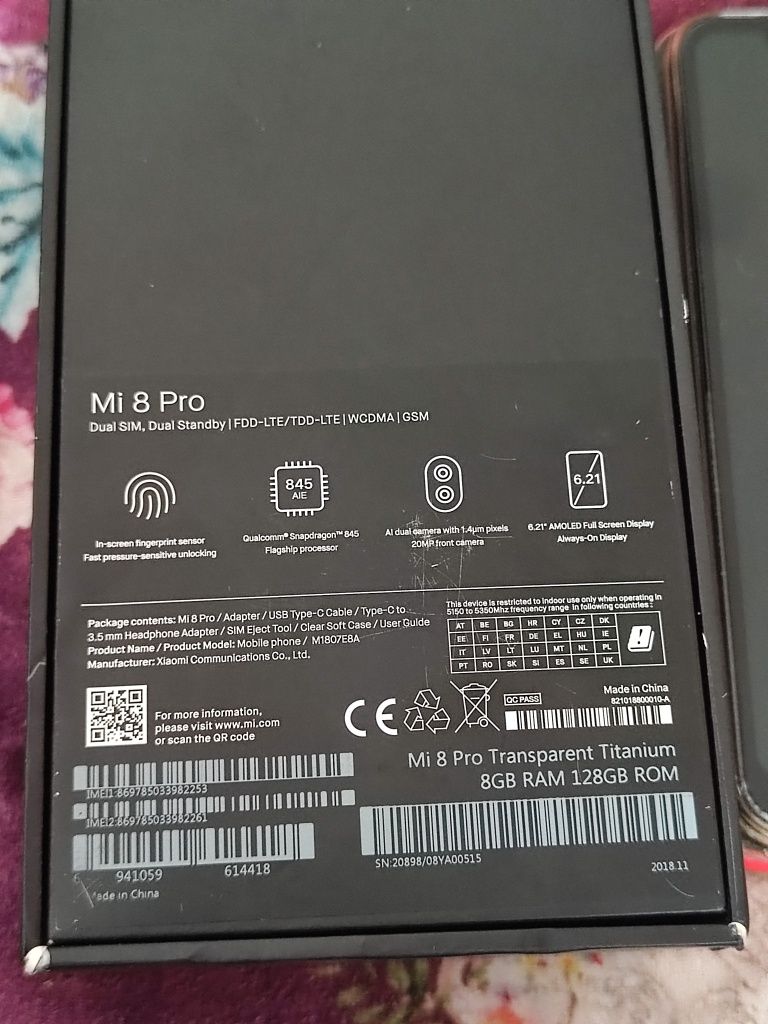 Xiaomi Mi 8 Pro  в хорошем состоянии