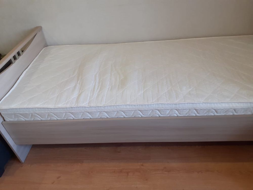 ПРОДАМ кровать 1 спальную