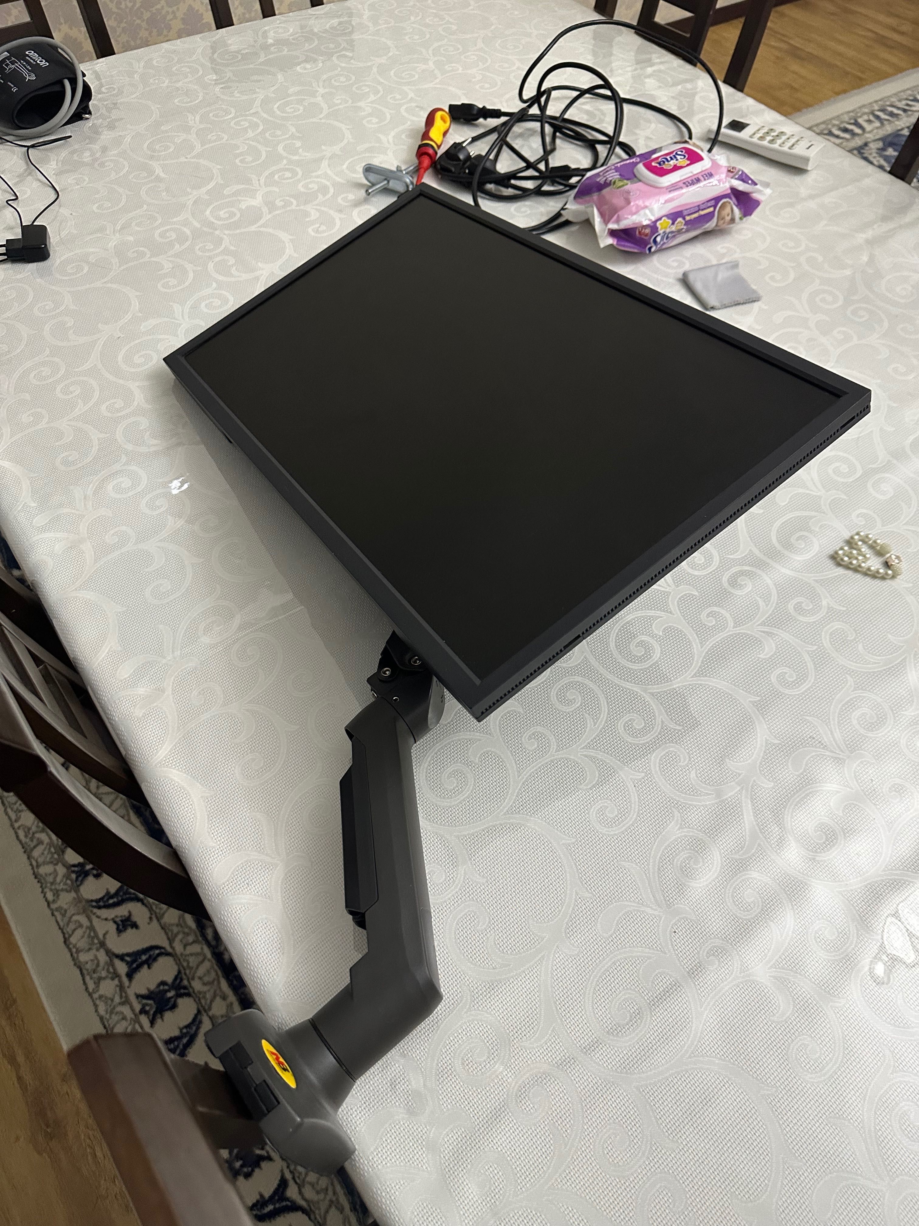 Монитор Benq XL2546K + кронштейн