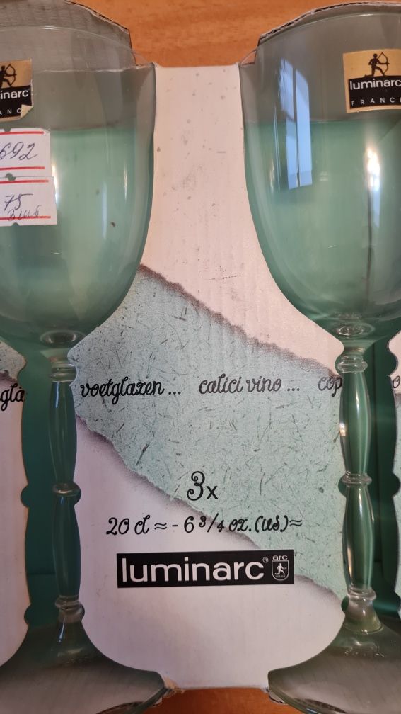 Продам фужеры для вина Luminarc