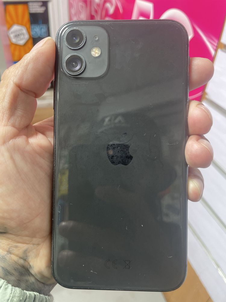 Iphone 11 , экран меняный и акб. В отличном состоянии