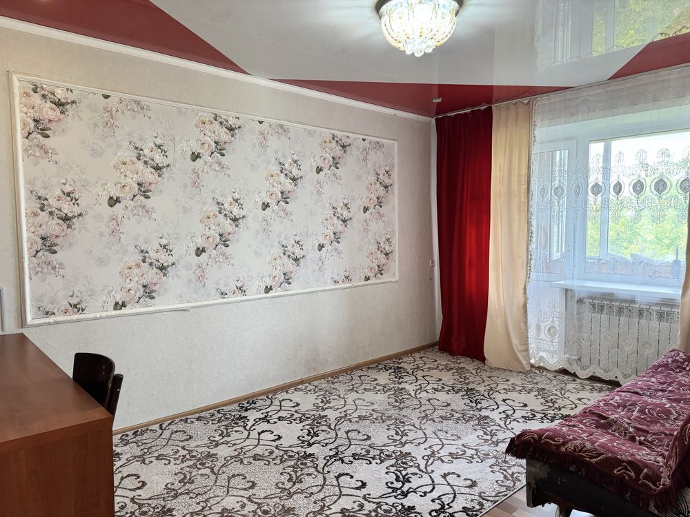 Продается 3-х комнатная квартира по проспекту Республики