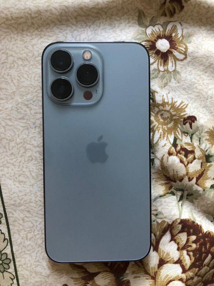 Продам айфон iphone 13 pro в идеальном состоянии!!!