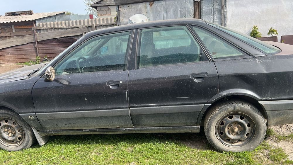 Продам машину Audi 80