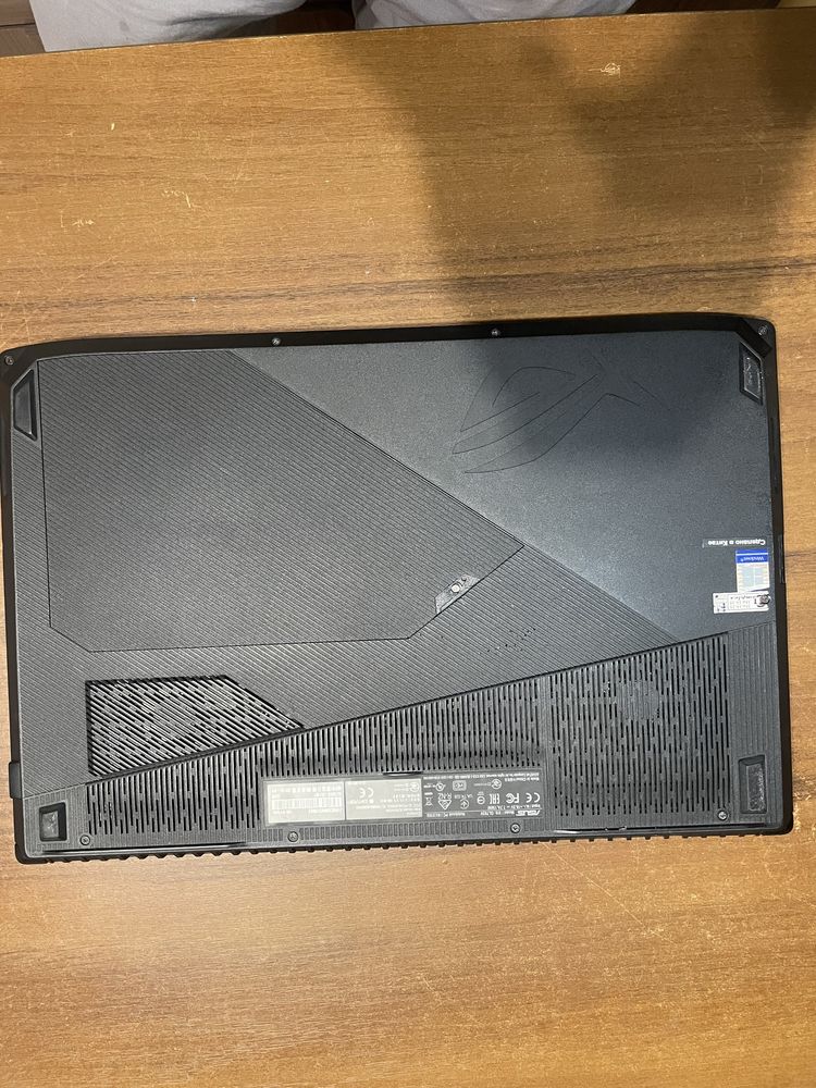 Срочно продам игровой ноутбук Ноутбук ASUS ROG Strix GL703VD