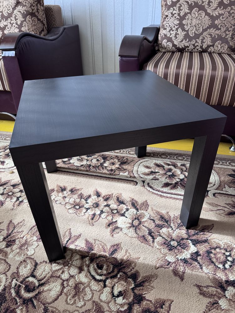 Продам столик ikea