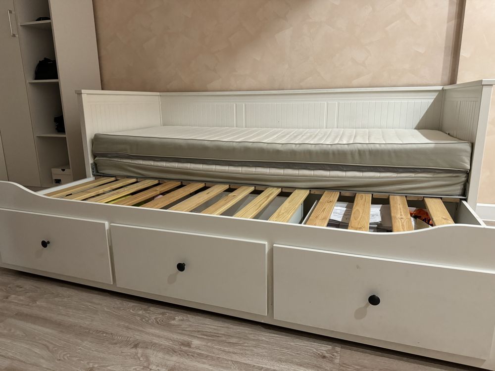 Кровать IKEA