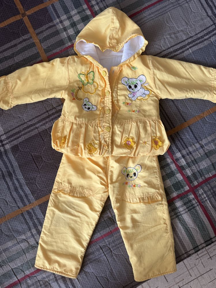 Продам весенний костюм