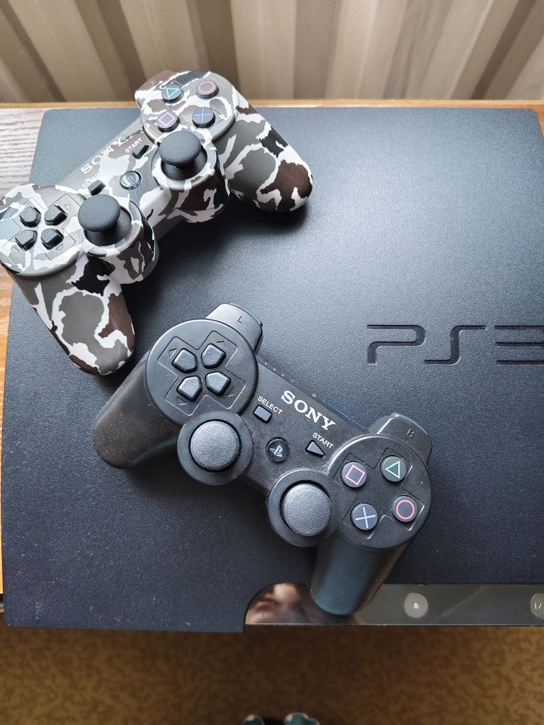 PS3 продам. ( 45 игр)