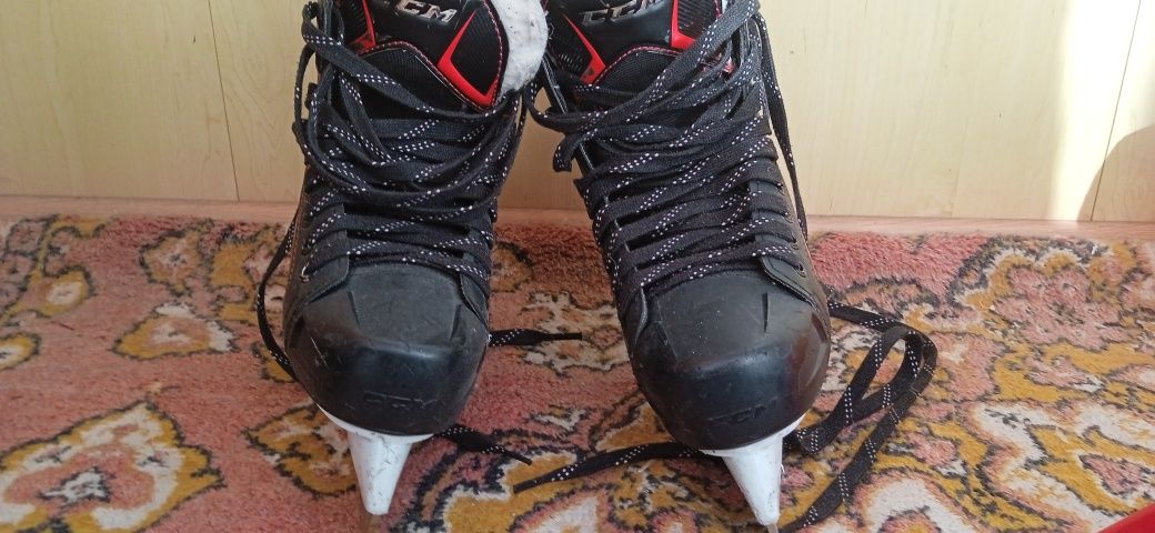 Коньки ccm jetspeed ft360