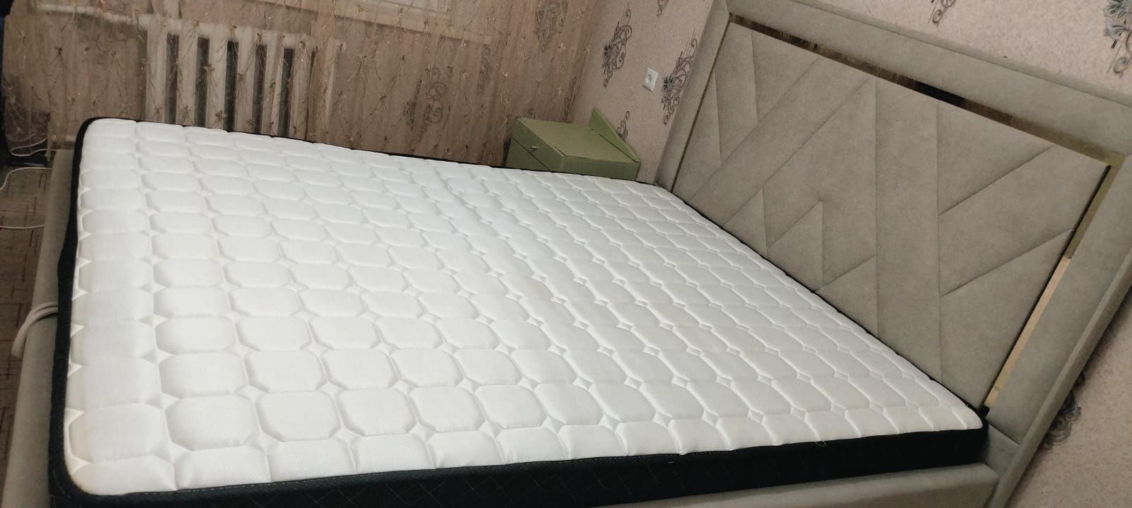 Продам двух спальни кровать