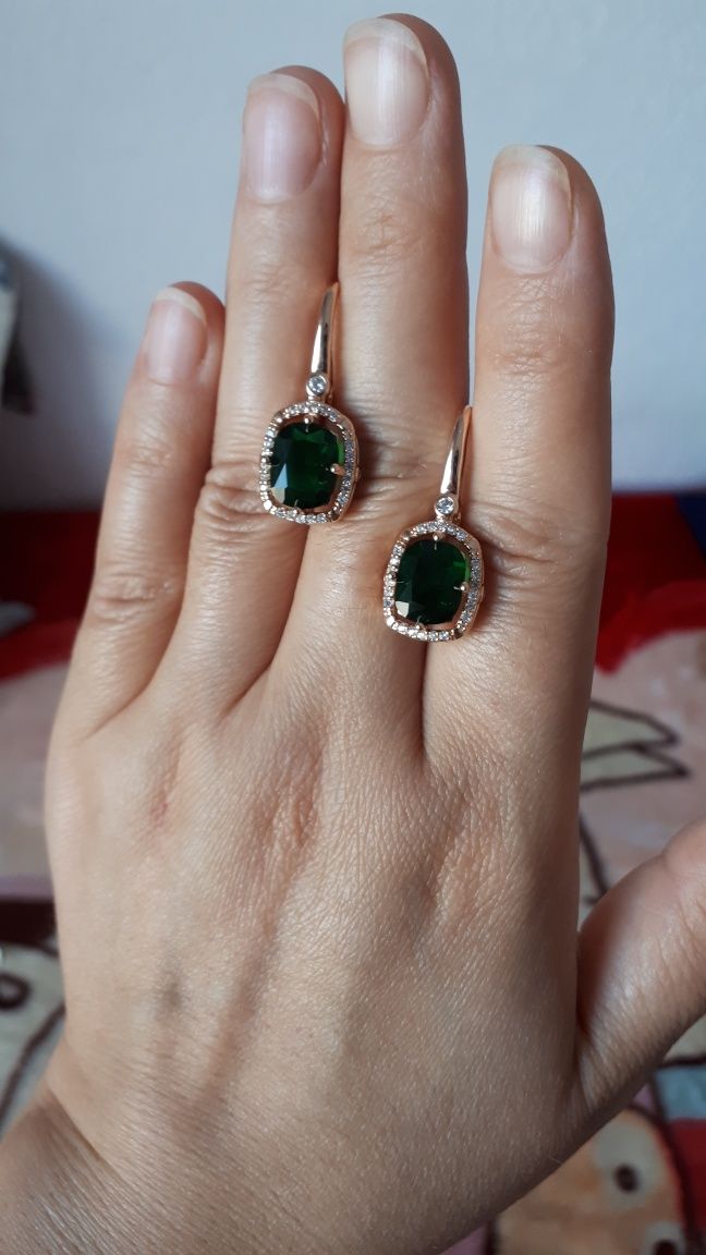 Продам женские сережки