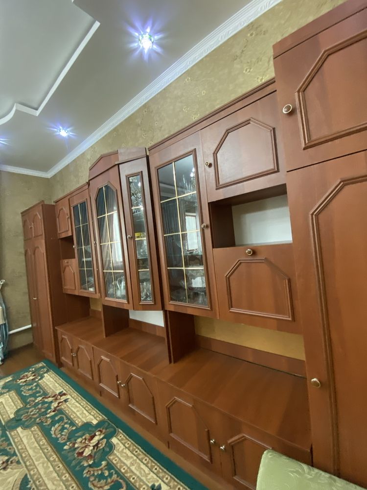 Стенка сатылады.Бағасы 50 000.