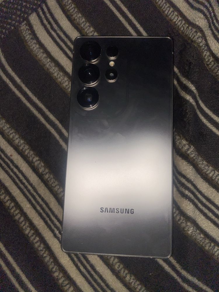Samsung s25 Ultra 256g срочно